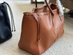 CELINE tote size : 44 x 26cm - Image 5