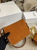 CELINE TRIOMPHE CLASSIC  BOX SUEDE  SIZE : 19 X13cm/10 X9cm - Image 6