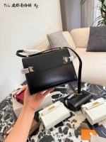 YSL mini  crossbody bag size : 18×5×16 cm - Image 7