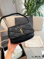 YSL Le 5 à 7 hobo bag size : 23*16*6.5 cm - Image 4