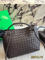 Bottega veneta BV Andiamo tote size : 25*22cm    / 36*30cm - Image 7