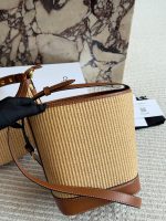 CELINE raffia bucket bag hobo size : 18*22cm - Image 6