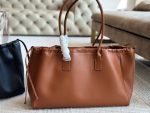 CELINE tote size : 44 x 26cm - Image 6