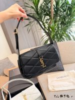 YSL Le 5 à 7 hobo bag size : 23*16*6.5 cm - Image 5