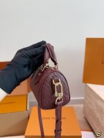 LOUIS VUITTON lv nano speedy size : 16 cm - Image 6