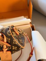 LOUIS VUITTON lv nano speedy bag size : 16cm - Image 6