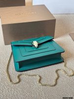 Bvlgari Serpenti Forever size : 20 x 15cm - Image 4