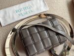Bottega Veneta BV cassette size：26*18cm