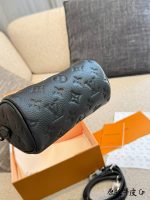 LOUIS VUITTON lv nano speedy bag size : 16cm - Image 6