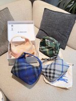 Burberry shoulder hand bag size : 23x10.5x21.5cm