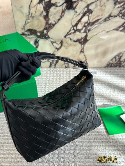 Bottega veneta BV LP size:22 x 14cm