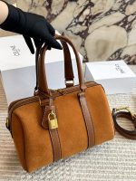 CELINE boston suede bag size : 26*16cm - Image 8