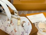 LOUIS VUITTON lv nano speedy size : 16 cm - Image 9