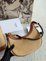 CELINE raffia hobo bag size : 24*20cm - Image 9