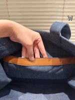 CELINE denim  tote size : 40 x 30cm - Image 10