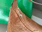 Bottega veneta BV traveller size：35*28cm - Image 10