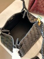 Bottega veneta BV Andiamo size：22*17cm - Image 9
