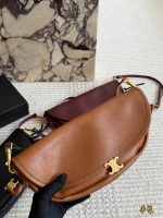 CELINE hobo bag size : 32 x 15cm - Image 10