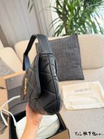 YSL Le 5 à 7 hobo bag size : 23*16*6.5 cm - Image 9