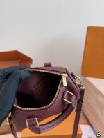 LOUIS VUITTON lv nano speedy size : 16 cm - Image 10