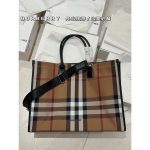 Burberry tote size : 45*35cm