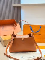 LOUIS VUITTON lv capucines bag  size : 38 x 23cm