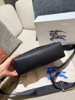 Burberry Note metis bag size : 25x17x8cm - Image 9