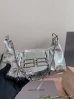 BALENCIAGA Pamela BAG SIZE : 22CM/ 32 CM - Image 3