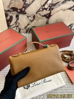 Loro Piana Extra Pocket size :  19cm - Image 5