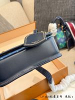 LOUIS VUITTON lv MAN  BAG - Image 3