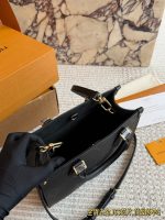 LOUIS VUITTON lv ON THE GO BAG size ： 25x19x11.5cm - Image 4