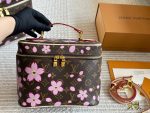 LOUIS VUITTON lv vanity toiletry bag size : 16cm /20cm /26cm /30cm - Image 5
