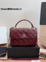 chanel  Trendy  handle bag size :  25x18 cm - Image 2