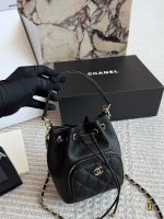 CHANEL MINI BUCKET SIZE : 13 X 15cm