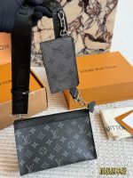 LOUIS VUITTON lv MAN BAG SIZE: 22 X 15cm - Image 2