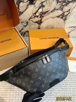 LOUIS VUITTON lv MAN Discovery SIZE : 47.0 x 20.0 x 9.0 cm