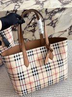 Burberry tote double side bag size : 35cm - Image 7