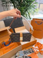 LOUIS VUITTON lv Pochette Mia SIZE : 22CM - Image 2