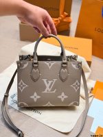 LOUIS VUITTON lv ON THE GO SIZE : 25cm - Image 3