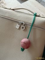 Loro Piana extra pocket backpack size：size：23*32cm - Image 4