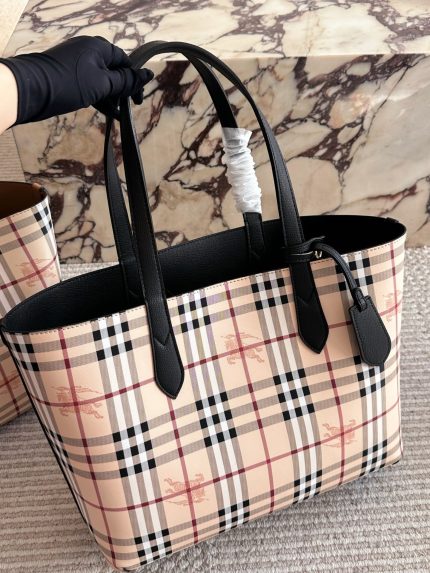 Burberry tote double side bag size : 35cm