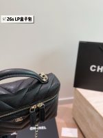 chanel 26s LP vanity handle bag size： 19*12 cm - Image 3