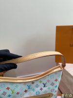 LOUIS VUITTON lv LINEUP WHITE MURAKAMI SIZE :35*25cm - Image 3