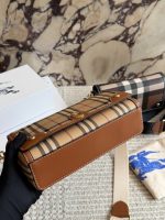 Burberry Note crossbody bag - Image 4