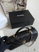 CHANEL COCO HANDLE SIZE :  31 X14cm - Image 4