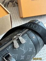 LOUIS VUITTON lv KEEPALL MAN BAG SIZE : 27 X 16cm - Image 4