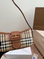 Burberry  shoulder bag size : 20x10 cm - Image 4