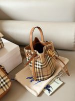 Burberry bucket bag size :  16*18cm - Image 4