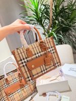 Burberry tote bag size :  25cm / 40cm - Image 6