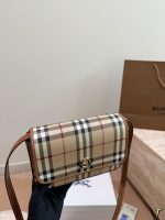 Burberry crossbody bag size : 20*13 - Image 5
